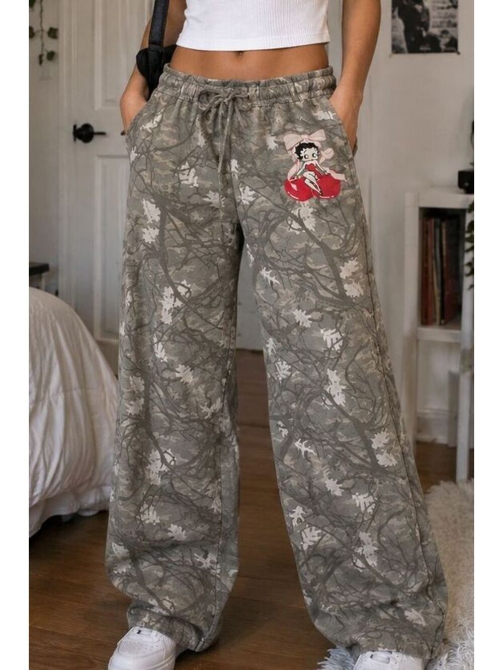 Y2K Betty Boop Fleischer Studios Camo Sweatpants Joggers Lounge Pants